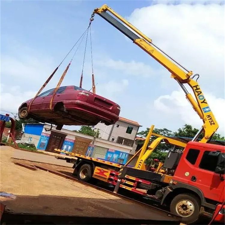 清新吊车救援小汽车怎么吊