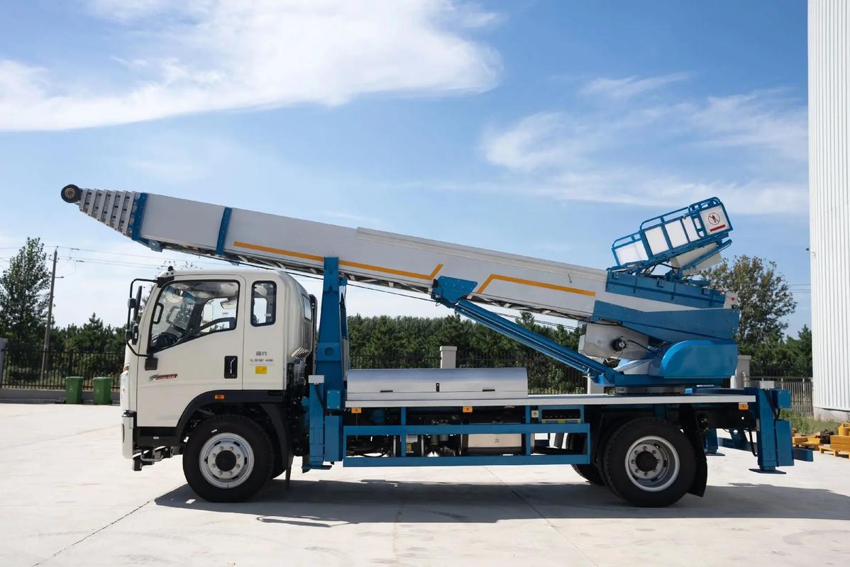 清新云梯上料车租赁费用