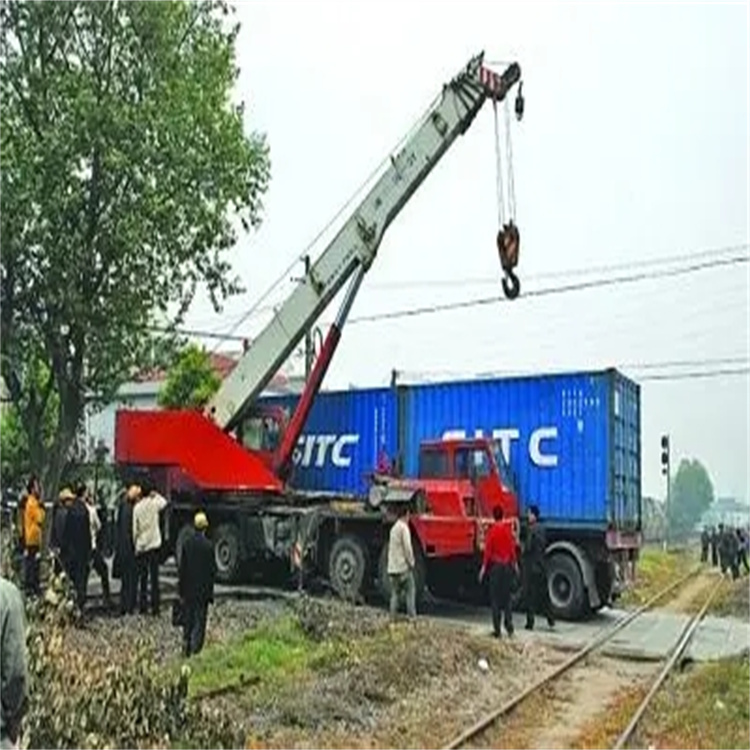 清新如何快速找到附近的吊车救援公司