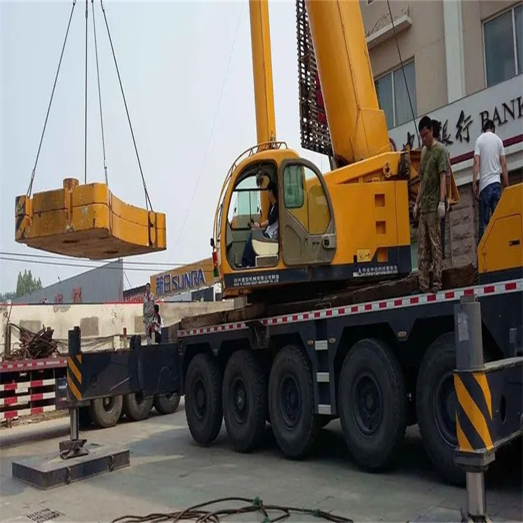 清新当地吊车出租|机器吊装|75吨|工厂搬迁服务